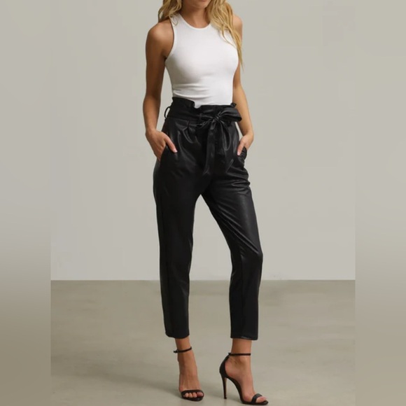 Nordstrom Open Edit Faux Leather Belted‎ Pants 2021 Black Medium Never Worn NWOT - Picture 1 of 13